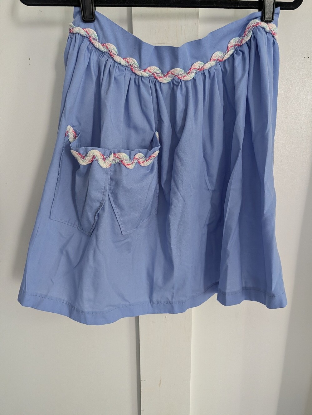 Vintage Handmade Pale Blue Ric Rac Two Pocket Tie Waist Apron